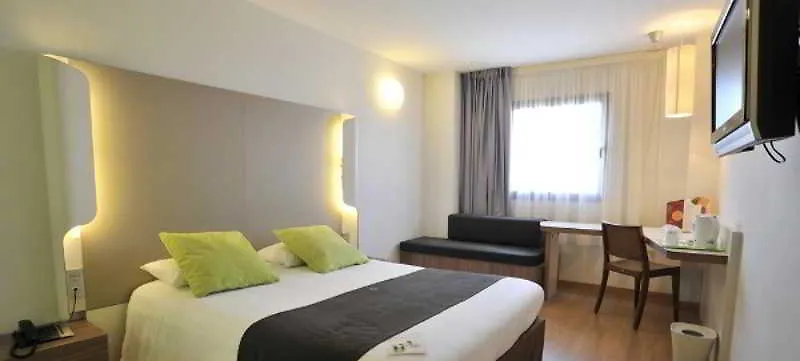 Travelodge Malaga Airport 3*,
